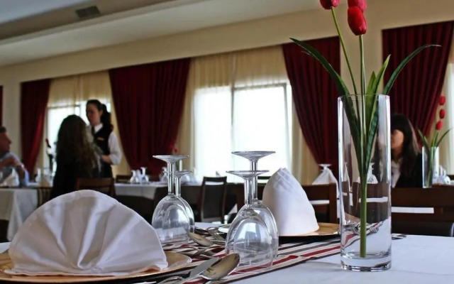 Palace Hotel Astúrias & Spa