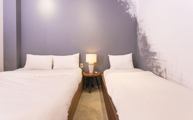 SPOT ON 729 The '90s Hostel