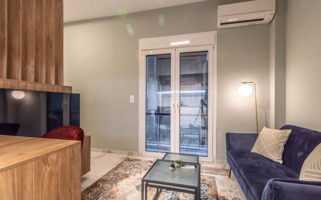 Cozy Apartment - 8' To Panormou Metro Station