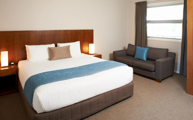 Argent Motor Lodge – Guest Rooms – Hamilton