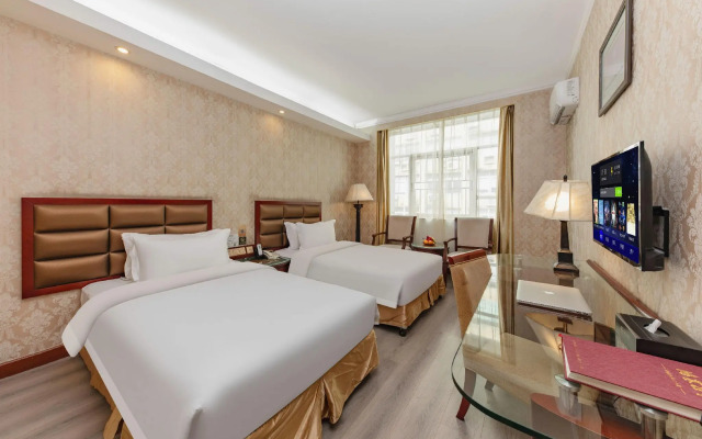 Zhen Xing Hotel