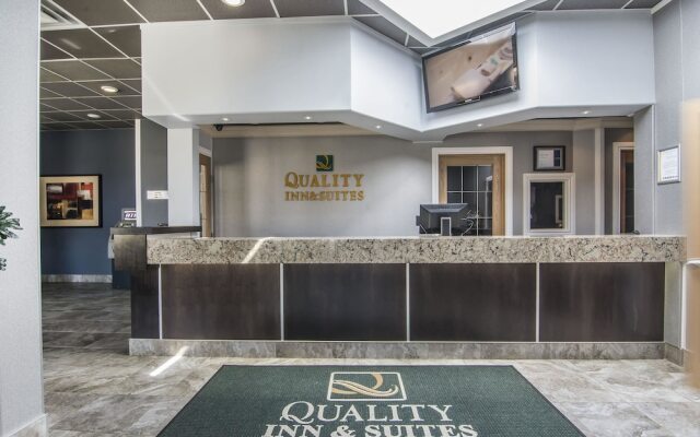 Quality Inn & Suites High Level