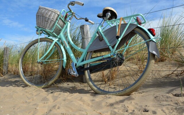 Gorgeous Apartment in Katwijk Centre Near Sea