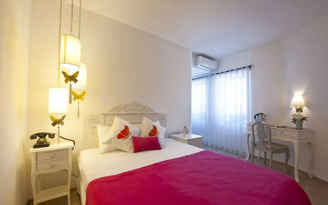 Sade Alacati Hotel