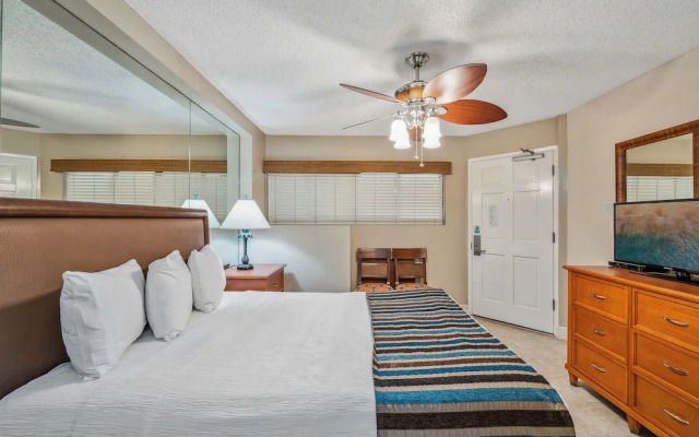 Petite Retreat at Kahana Falls