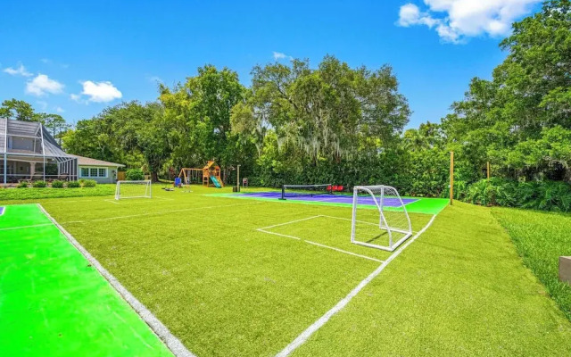 Exquisite Villa With Pool&games- 18 Guests