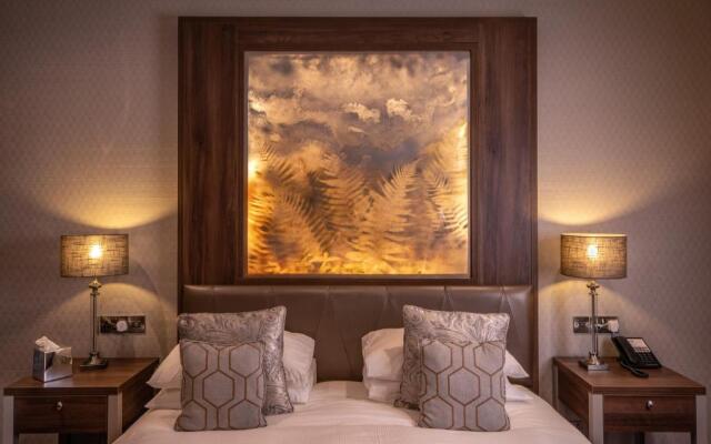 The Lodge Hotel