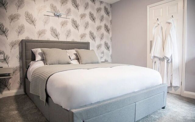 The Annexe @ Elmbank - Adults Only