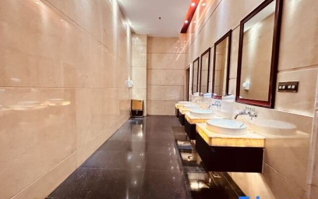 Zhangze Commercial Hotel