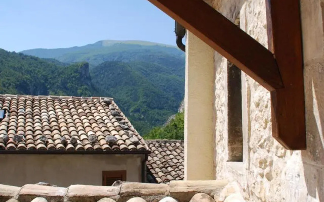 Stone House Ilovemajella