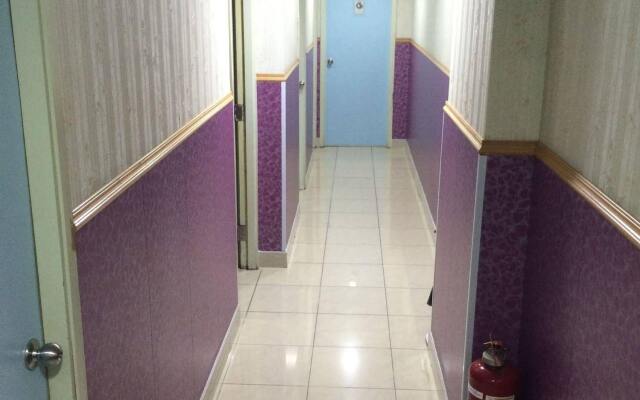 Wing Wah Hostel