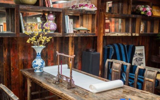 Shanghai Caoxi Bieyuan Homestay(Zhujiajiao Ancient Town Shop)