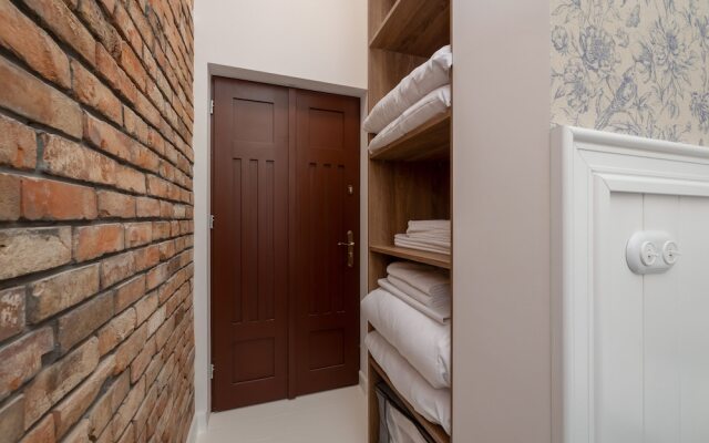 One Bedroom Air Conditioning by Renters