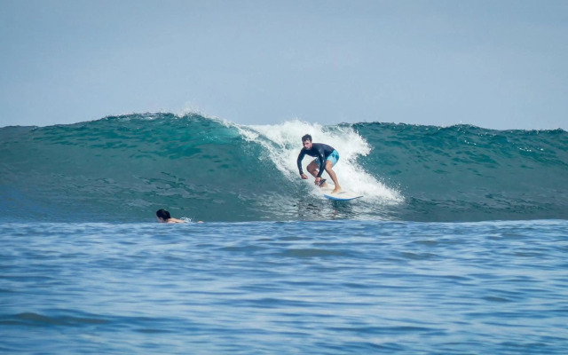 Surf & Party - Hostel Somewhere Else