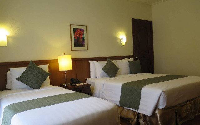 The Suites at Mount Malarayat