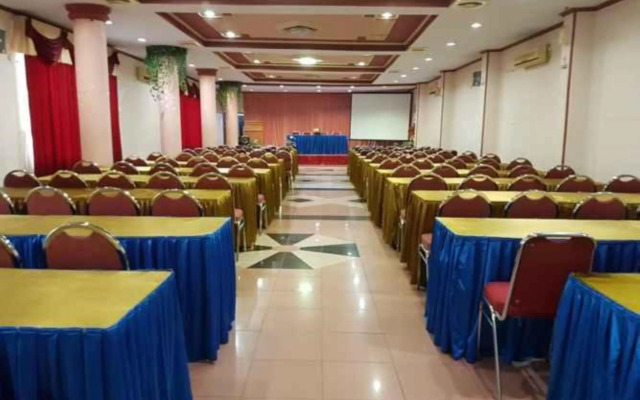 Hotel Parewisata