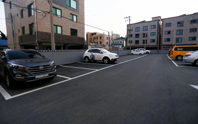 Gangneung Crystal Motel