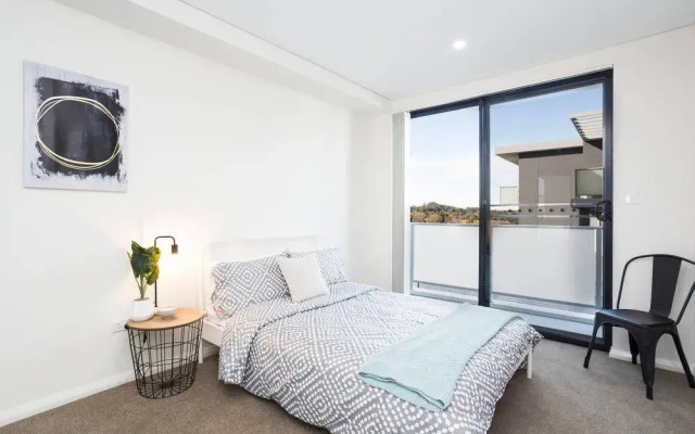 Boutique Apartment - Nearby Transport & Mall