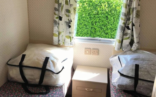 NorthField Holiday Park (31874695)
