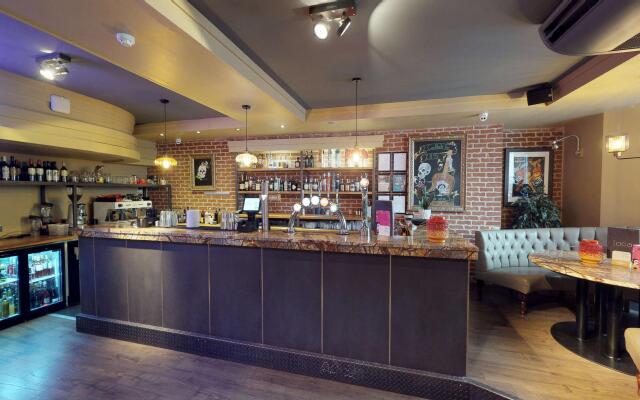 Hotel 52; Sure Hotel Collection by Best Western