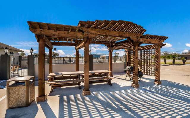 SureStay Hotel by Best Western Alice