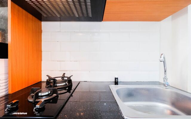 Simply Good Studio Room Apartment At Springlake Summarecon