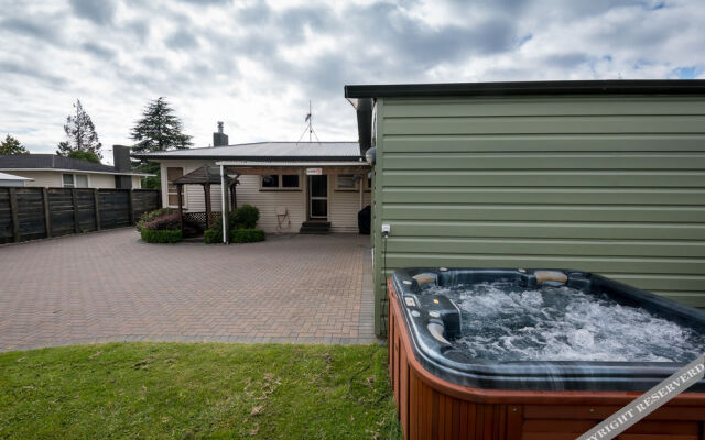 Rotorua Retreats