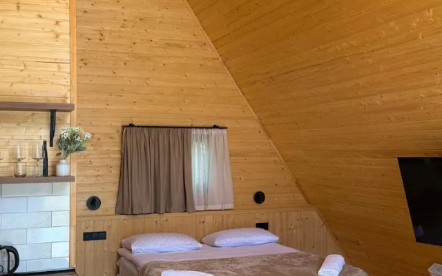 Mestia POV Luxury Cabins