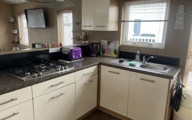 Charming 3 Bedroom Lodge Manor Park Hunstanton