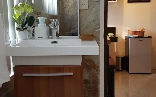 The Peak Tower Apartment