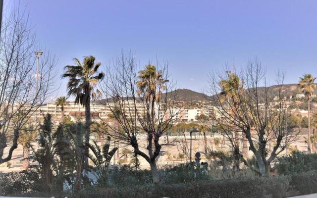 Appartement Le Lavandou, 1 pièce, 2 personnes - FR-1-251-78