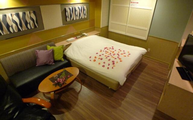 Hotel GOLF Hodogaya (Adult Only)