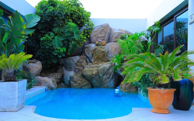 Kings Tide Boutique Hotel