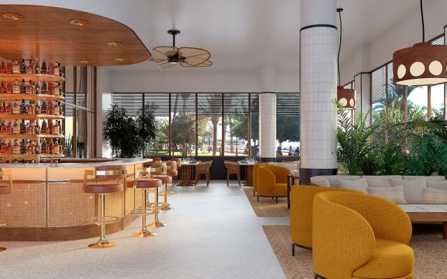 H10 Porto Poniente Hotel
