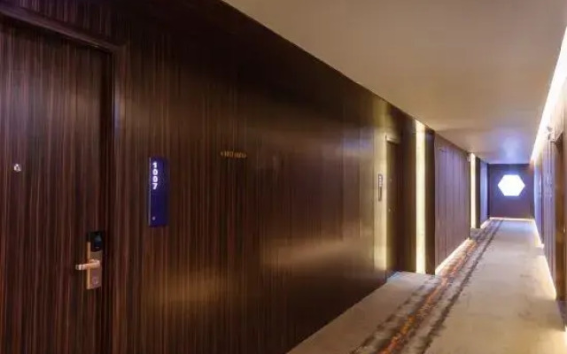 Kyriad Marvelous Hotel