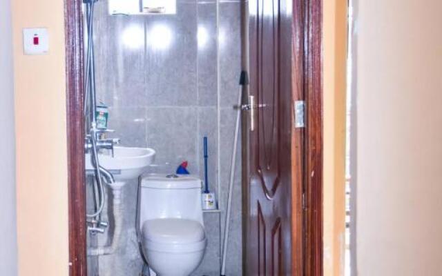 Cosy 2-BR Apartment With Parking and Fast Internet