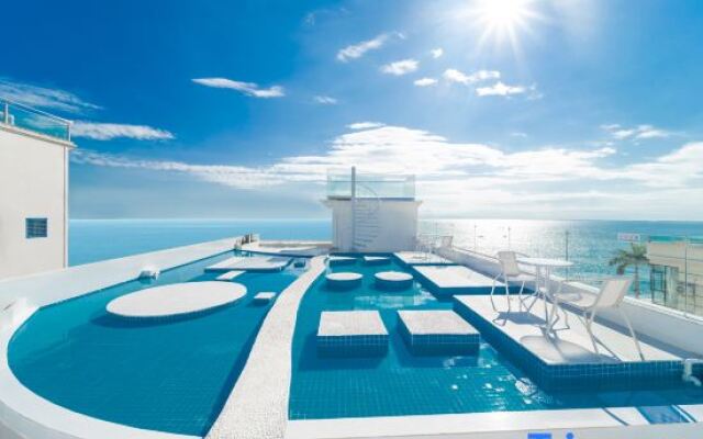 Sanya Yunhai Starry Sky Haiyunju·Full Intelligent Seaview Homestay