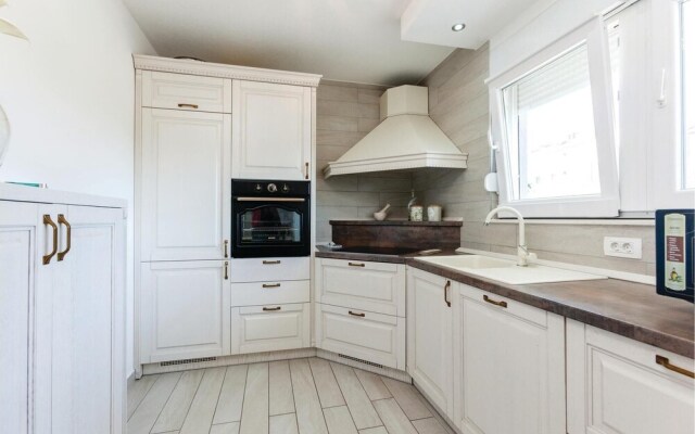 Awesome Home in Podstrana With Wifi and 2 Bedrooms