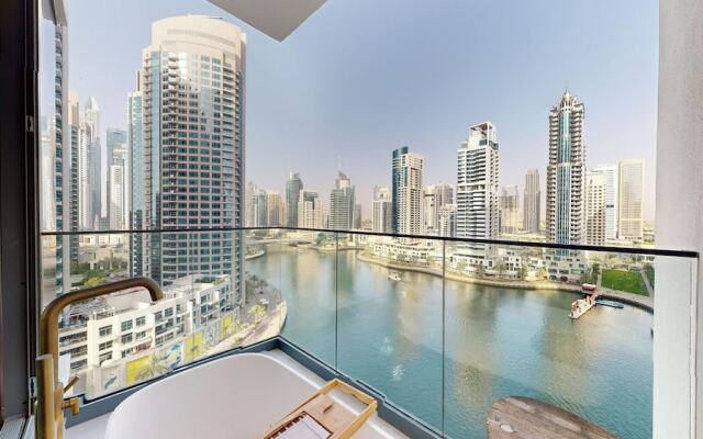 Primestay - LIV 1BR Marina View - Dubai
