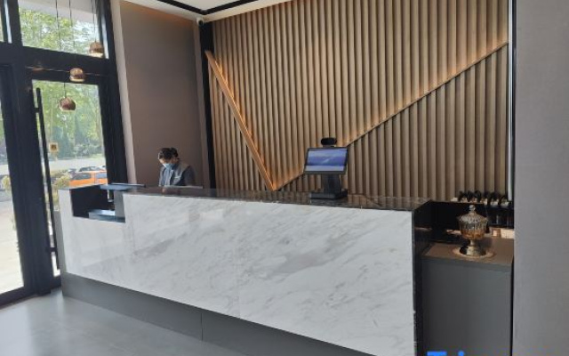 Homeinn Selected Hotel (Dezhou Kangbo Avenue Municipal Government)