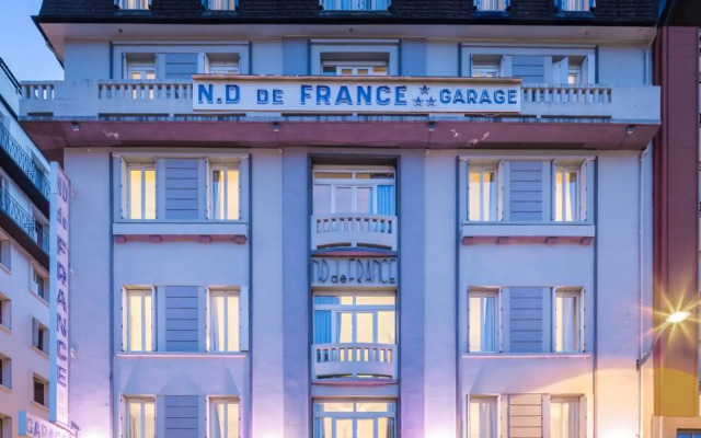Hotel Notre- Dame de France