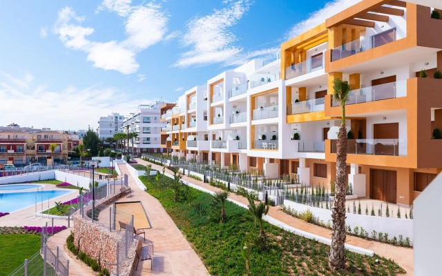 Splendid Apartment in Orihuela Costa With Garden