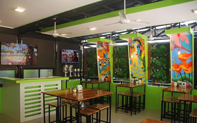 J & J Homestay