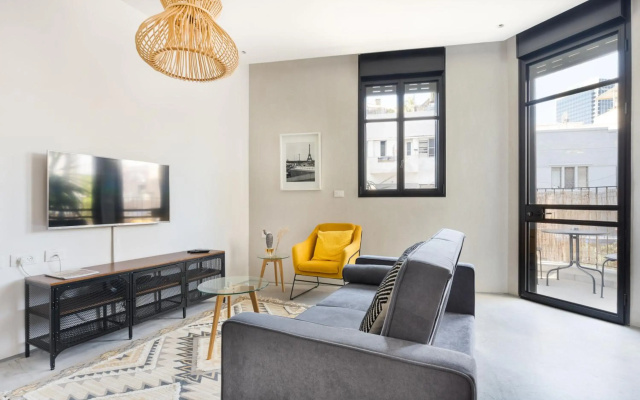 Fabulous Corner Market by TLV2RENT
