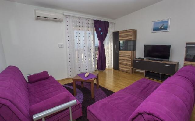 Apartment Almera N9