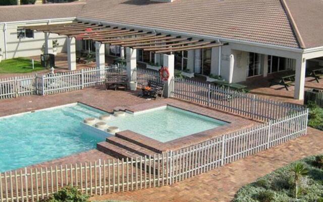 119 Hermanus BeachClub