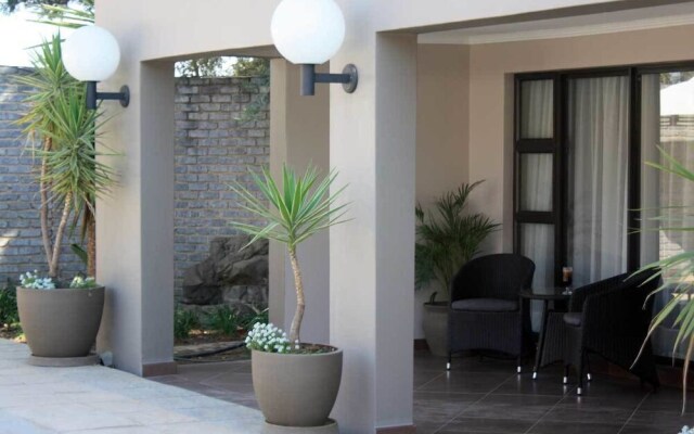Route 511 Guest House