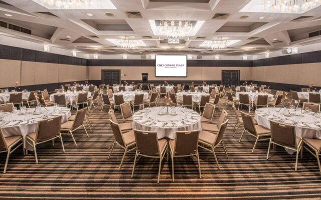 Crowne Plaza Surfers Paradise by IHG
