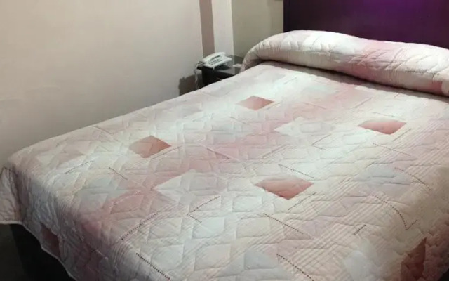 Hostal Mendoza