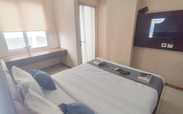Studio Minimalist And Warm At Pavilion Permata Apartment